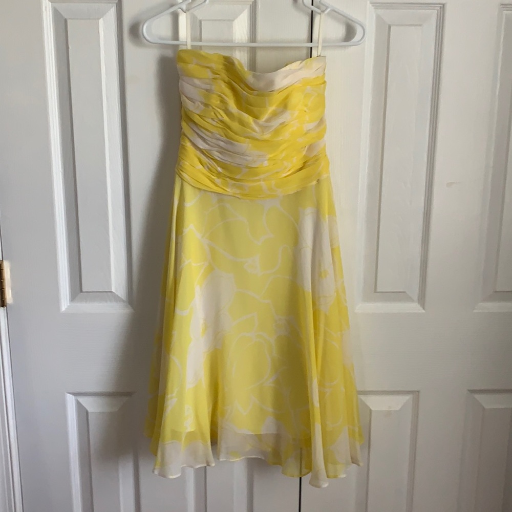 Banana Republic Flowy Strapless Dress